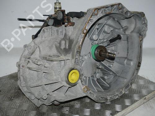 Getriebe für RENAULT TRAFIC II Van (FL) 2.5 dCi 145 (FL0J) (146 hp) 32841066