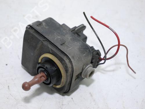 Used Headlight adjuster motor NISSAN MICRA III (K12) 1.5 dCi (65 hp) 24380872