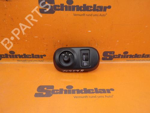 speilbryter-citroen-c4-cactus-2014-32662547 main image