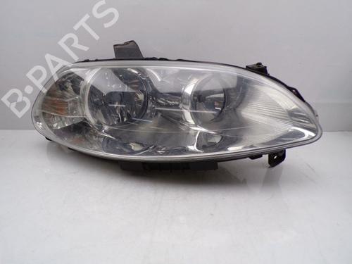 Used Right headlight FIAT CROMA (194_) 2.2 16V (147 hp) 29515109