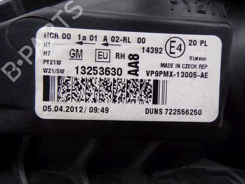 Right headlight OPEL MERIVA B MPV (S10) 1.4 (75) | BP31260939C29