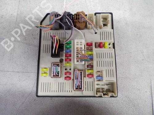 Caja reles / fusibles RENAULT MEGANE III Coupe (DZ0/1_) 1.5 dCi (DZ0B) (106 hp) 32640064