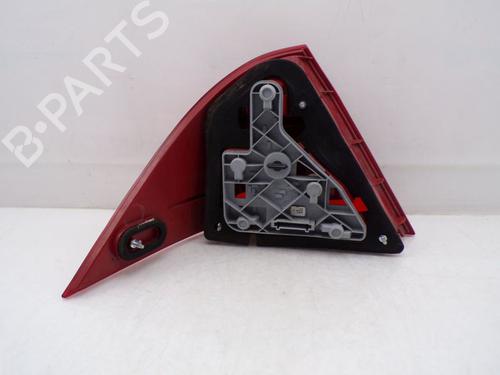 Right taillight MERCEDES-BENZ C-CLASS (W203) C 200 Kompressor (203.042) | BP30797326C35