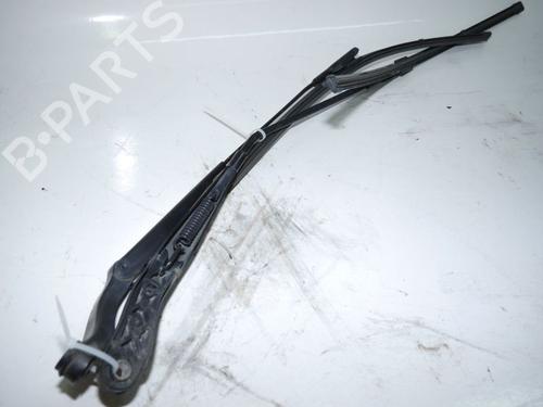 Used Front windshield wiper arm MERCEDES-BENZ A-CLASS (W169) A 160 CDI (169.006, 169.306) (82 hp) 24381138