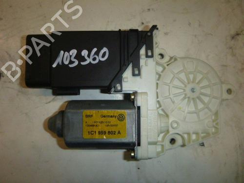 Motore alzacristalli anteriore destro VW BORA Variant (1J6) 1.9 TDI (101 hp) 33141481