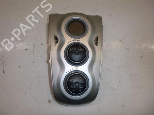 AC Styreenhet / Manøvreringsenhet TOYOTA YARIS (_P9_) 1.4 D-4D (NLP90_, NLP90R) (90 hp) 32823417