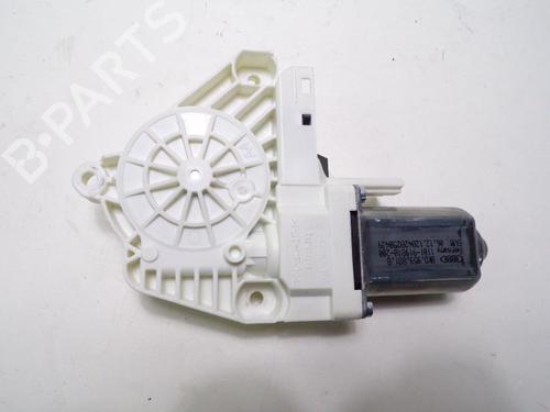 Left front window motor AUDI Q5 (8RB) 2.0 TFSI quattro | BP33145374E21 - Image 2