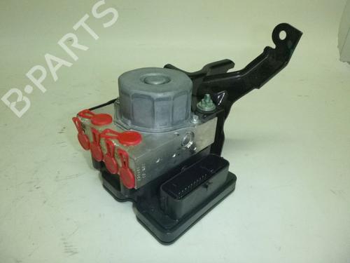 Used ABS pump NISSAN MICRA IV (K13K, K13KK) 1.2 (80 hp) 33143436