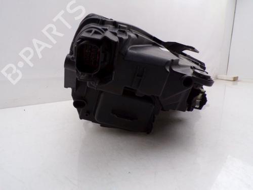 Left headlight AUDI A3 Sportback (8YA, 8YF) 30 TDI | BP32653355C28