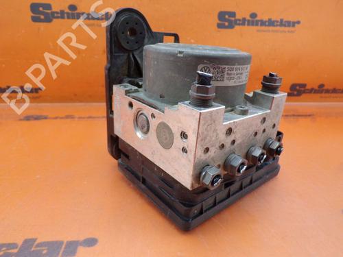 Used ABS pump SEAT LEON ST (5F8) 2.0 TDI (150 hp) 24413844