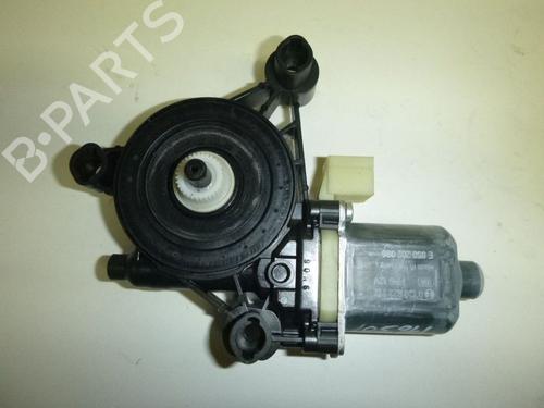 Used Right rear window motor AUDI A3 Sportback (8VA, 8VF) 1.5 TFSI (150 hp) 24387068