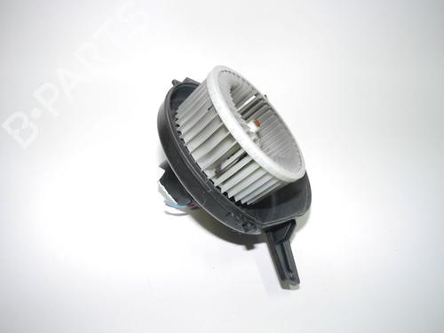 Heater blower motor SEAT IBIZA IV (6J5, 6P1) 1.9 TDI | BP24383027M62 