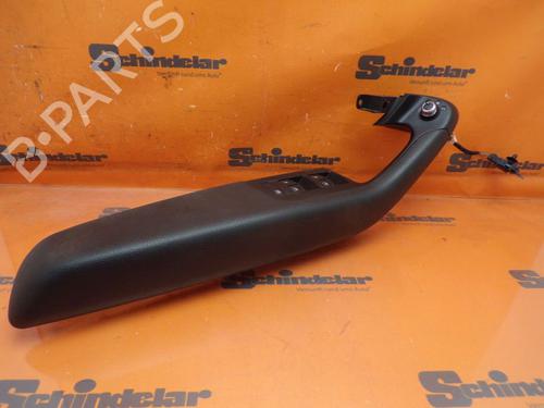 Used Armrest / Center console AUDI A6 C6 Avant (4F5) 2.0 TDI (170 hp) 33151767