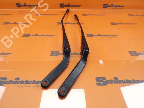 Used Front windshield wiper arm BMW X1 (E84) sDrive 18 d (143 hp) 24389636