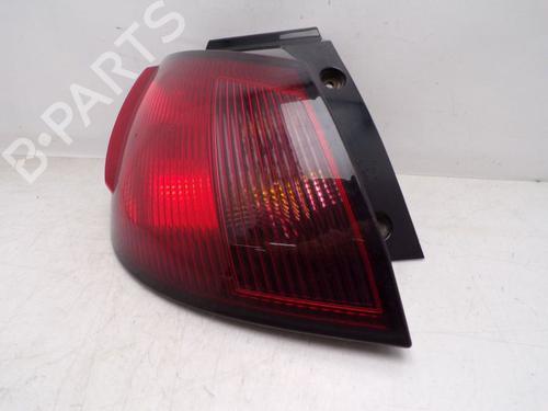 Feu arrière gauche MITSUBISHI COLT VI (Z3_A, Z2_A) 1.3 (Z21A) (95 hp) 30366384