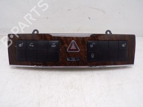 Used Switch MERCEDES-BENZ C-CLASS T-Model (S203) C 200 Kompressor (203.242) (163 hp) 33156005