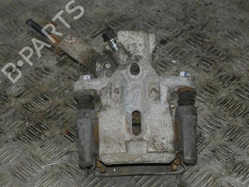 Venstre bremsekaliber bag Venstre bremsekaliber bag SUZUKI SX4 S-Cross (JY) 1.6 AllGrip (AKK 416) (120 hp) 33560670 33560670