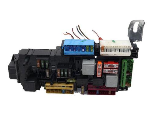 Used Fuse box Fuse box MERCEDES-BENZ C-CLASS (W204) C 250 CDI (204.003) (204 hp) 39893645 39893645
