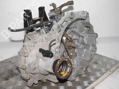 Used Gearbox VW POLO IV (9N_, 9A_) 1.2 12V (64 hp) 32839866
