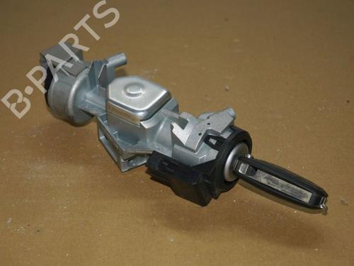 switch-ford-transit-connect-mpv-2013-39216553 main image