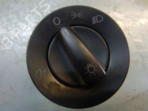 Used Headlight switch VW GOLF IV (1J1) 1.6 16V (105 hp) 24380248