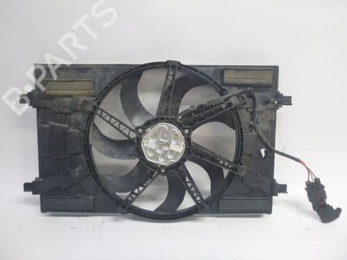 Used Radiator fan Radiator fan SKODA OCTAVIA III Combi (5E5, 5E6) 2.0 TDI (150 hp) 33140734 33140734