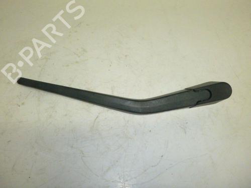 Used Rear windshield wiper arm BMW 1 (F20) 116 i (136 hp) 33143026