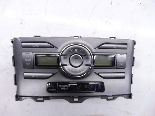 Used Climate control TOYOTA AURIS (_E15_) 1.4 (ZZE150_, ZZE150R) (97 hp) 32637829