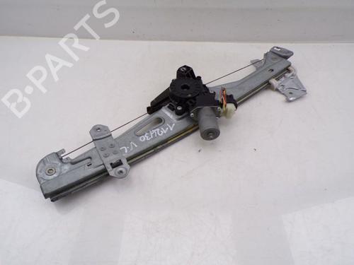 Used Front left window mechanism Front left window mechanism SUZUKI SX4 S-Cross (JY) 1.6 AllGrip (AKK 416) (120 hp) 33560712 33560712