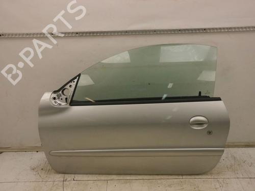 Used Left front door PEUGEOT 206 CC (2D) 1.6 16V (2DNFUF, 2DNFUR) (109 hp) 30916680