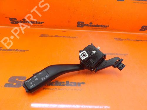 Used Steering column stalk VW TOURAN (1T1, 1T2) 1.4 TSI (140 hp) 33150522