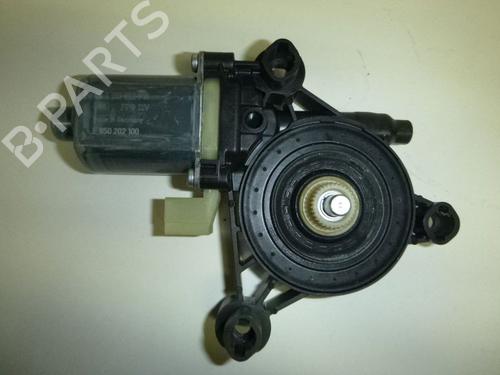 Used Left front window motor Left front window motor AUDI A3 Sportback (8VA, 8VF) 35 TFSI (150 hp) 33143727 33143727