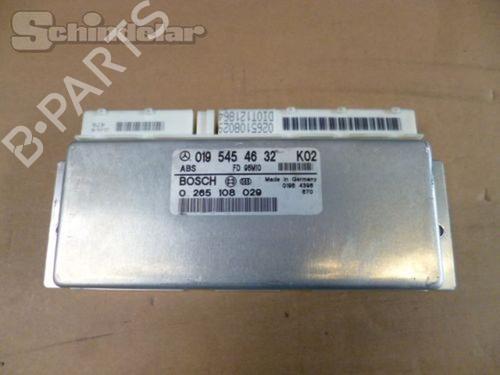 Used Electronic module MERCEDES-BENZ C-CLASS (W202) C 200 (202.020) (136 hp) 26916590