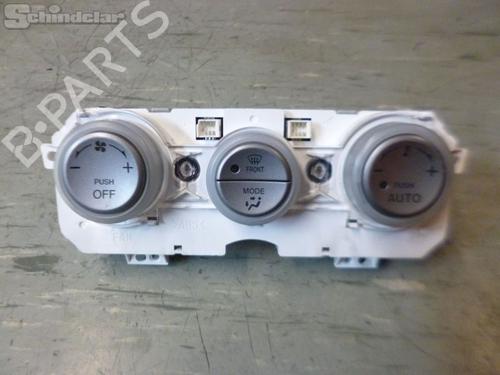 AC Styreenhet / Manøvreringsenhet MAZDA 6 Station Wagon (GY) 2.0 (GYEW) (141 hp) 23507783