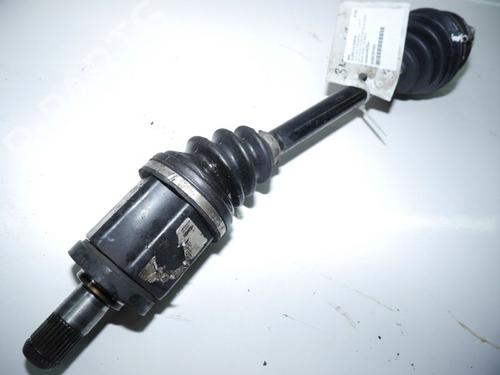 Aandrijfas links voor BMW X3 (E83) 3.0 i xDrive (231 hp) 33047835