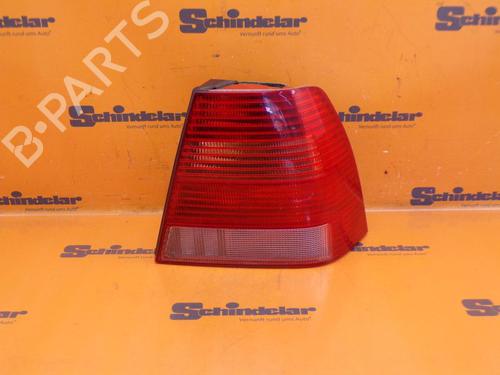 Used Right taillight VW BORA I (1J2) 2.0 (115 hp) 32644902