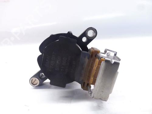 Ignition coil BMW 5 (E39) 530 i | BP33142769M94 - Image 2