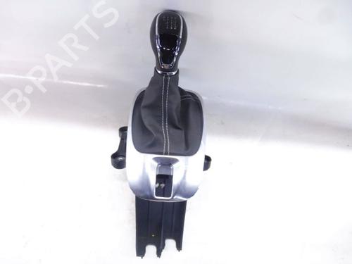 Used Shift knob OPEL MERIVA B MPV (S10) 1.4 (75) (120 hp) 32826078