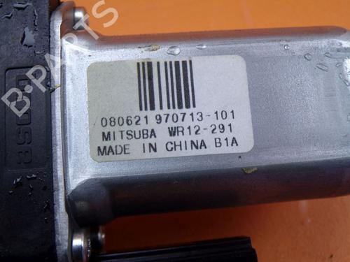 Left front window motor VOLVO V70 III (135) D5 | BP33149618E21 - Image 6