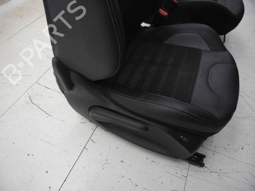 Rear seat PEUGEOT 2008 I (CU_) 1.2 THP 110 / PureTech 110 | BP30642868C17