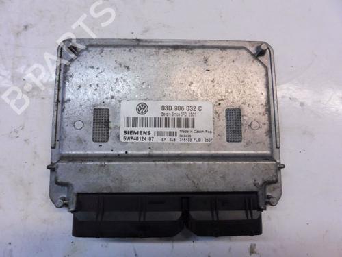 Used Engine control unit (ECU) Engine control unit (ECU) VW POLO IV (9N_, 9A_) 1.2 (54 hp) 33142481 33142481