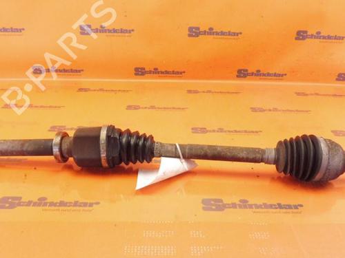 Aandrijfas rechts voor RENAULT MEGANE II (BM0/1_, CM0/1_) 2.0 16V (BM0U, CM0U) (135 hp) 33047685