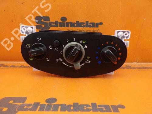 climate-control-dacia-duster-hs_-2010-2011-2012-2013-2014-2015-2016-2017-2018-32647144 main image