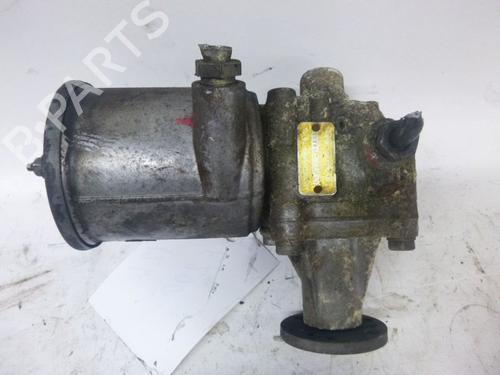 Used Steering pump MERCEDES-BENZ E-CLASS (W124) E 200 (124.019) (136 hp) 33140689
