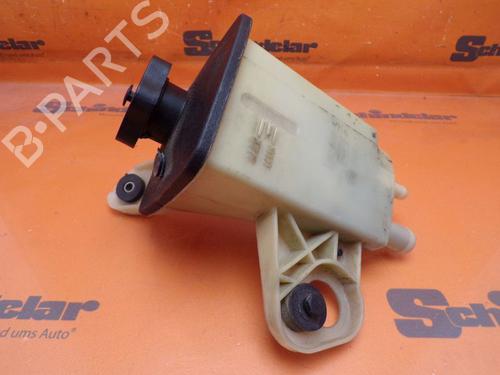 Used Power steering reservoir JAGUAR XF I (X250) 3.0 (238 hp) 33151652