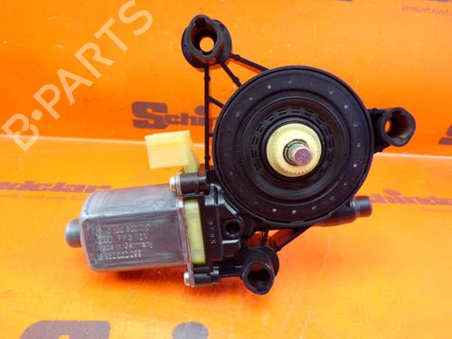 right-front-window-motor-audi-a3-8v1-8vk-2012-2013-2014-2015-2016-2017-2018-2019-2020-32643666 main image