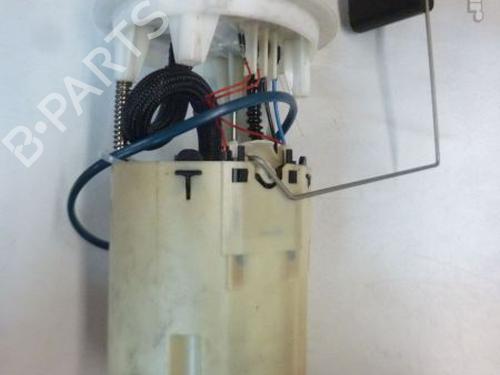 Used Fuel pump FIAT PUNTO (188_) 1.3 JTD 16V (70 hp) 32633811
