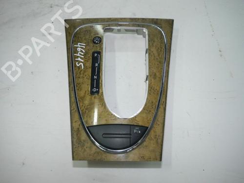 Used Middle console MERCEDES-BENZ E-CLASS T-Model (S211) E 280 T CDI 4-matic (211.284) (190 hp) 32823789