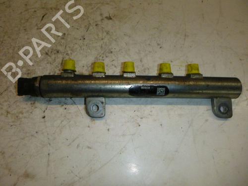 Rampa inyectora OPEL ASTRA H Estate (A04) 1.9 CDTI (L35) (100 hp) 33141729