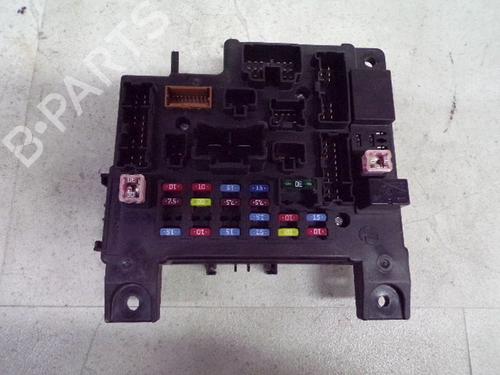 Sikringsdose MITSUBISHI LANCER VIII Sportback (CX_A) 2.0 DI-D (CX8A) (140 hp) 33144525